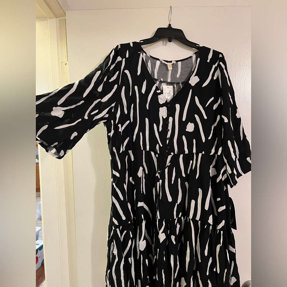 Endless Sun Midi Dress - black print